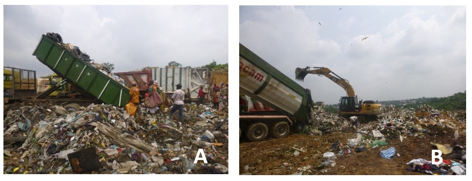 épotage des déchets par les camions dans la décharge de Pk 12